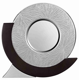 Zeige Details für Teller DESIGN, versilbert auf Holzständer, in 3 Größen Bild von Teller DESIGN, versilbert auf Holzständer, in 3 Größen