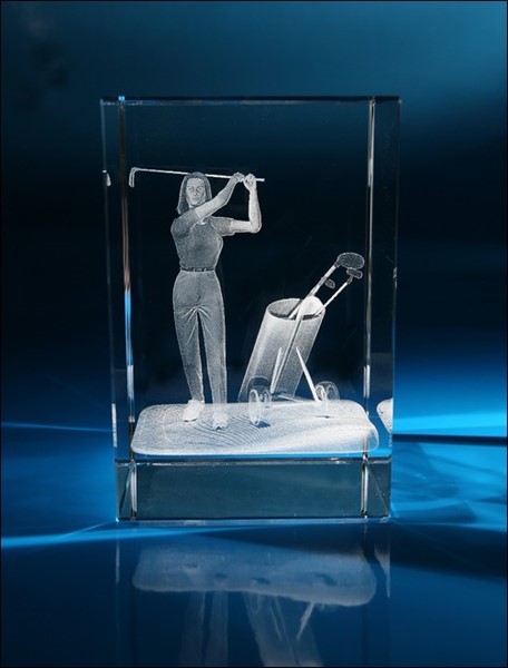 Bild von Golferin Dame 3D-Glas EXTRA - besonders fein gelasert